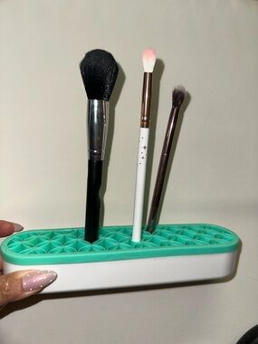 Makeup Brush Holder